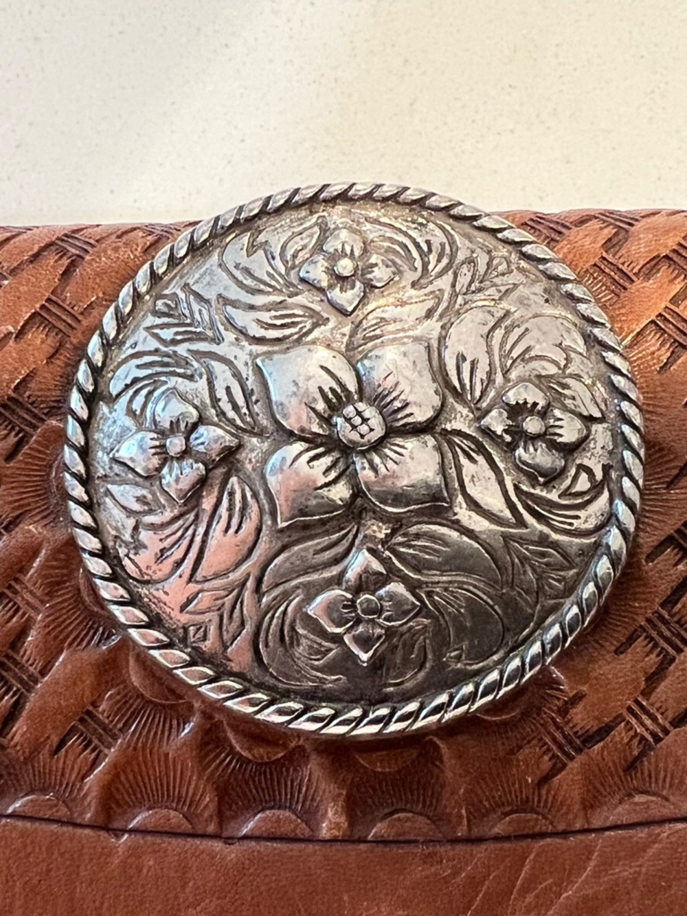 Hand-Tooled Tan Leather Wallet Clutch with Decorative Silver Concho - Picture 2 of 10